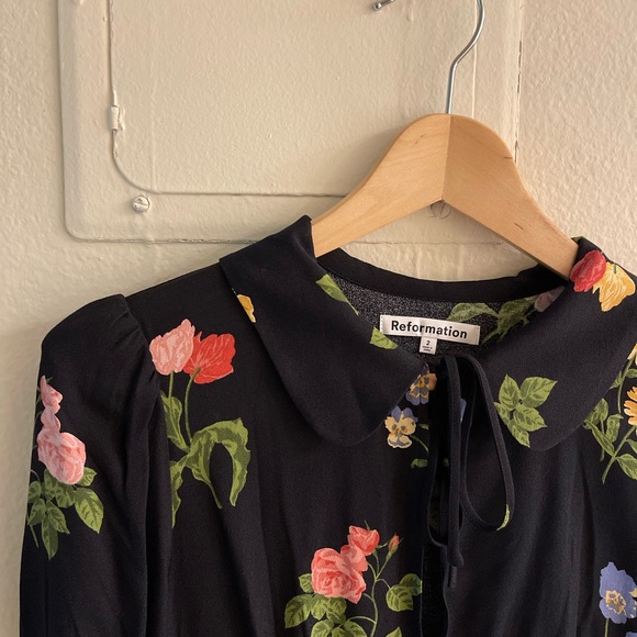 NEW Reformation Will Dressn in Night Bloom - Picture 7 of 8